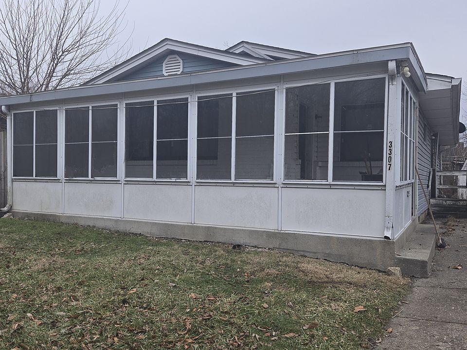 1st image of 3307 E 32nd St