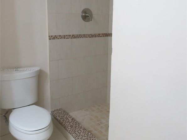 9143 SW 77th Ave APT B403, Miami, FL 33156