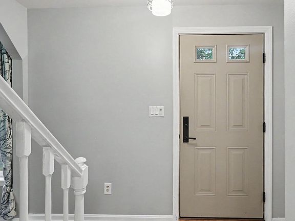 5th image of 13083 Williamfield Dr