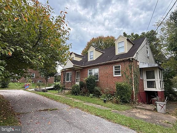 3rd image of 10203 Liberty Rd