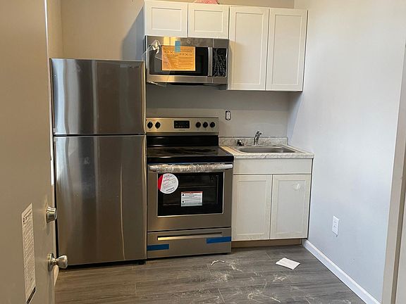 2nd image of 3032 N 11th St #1
