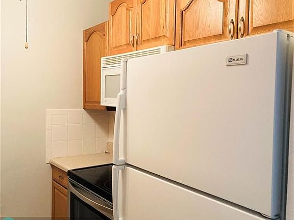 5th image of 2020 NE 51st Ct APT 105