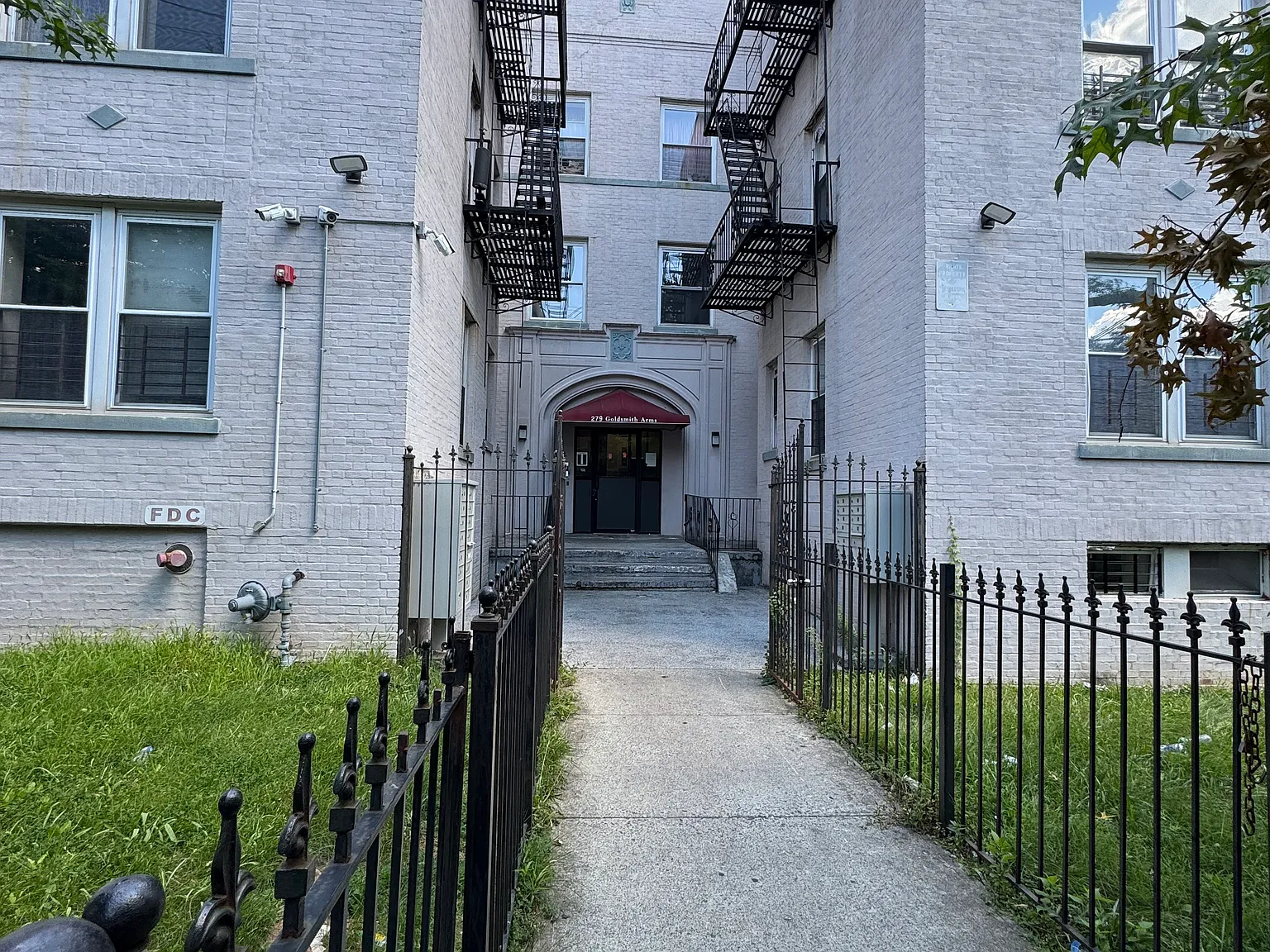 2 bed, 1649 sqft, $1,649 — Photo 1