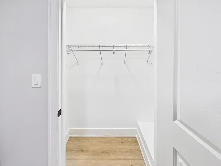 2401 S Homan Ave — Photo 16