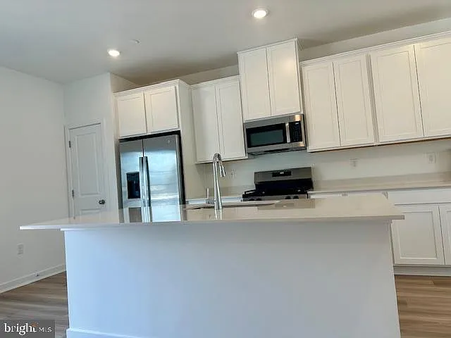 119 W End Ave — Photo 17