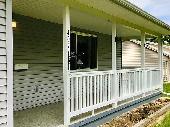 3rd image of 409 Avenue D E