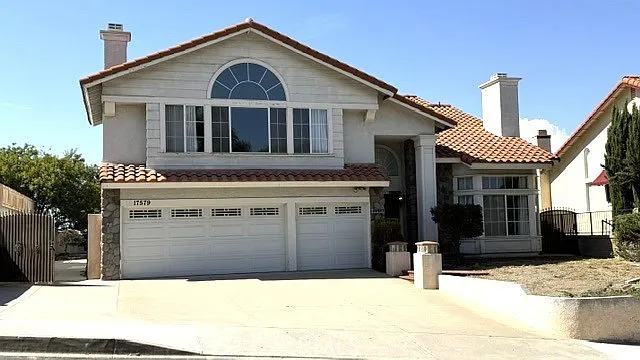 4 bed, 3786 sqft, $4,900 — Photo 1
