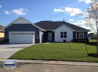 635 Castlestone Ct, Oneida, WI 54155