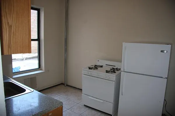 Rented by Lang Realty LLC | media 6