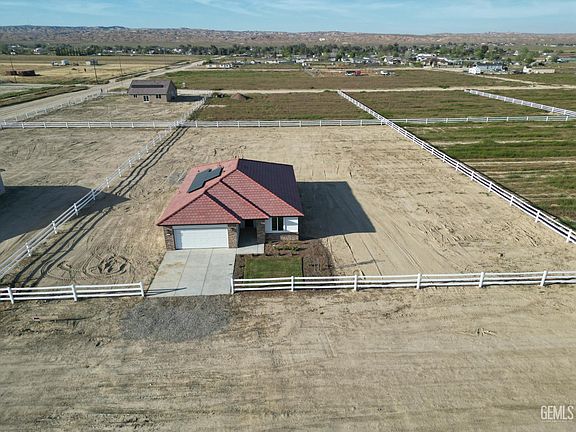 2nd image of 28108 Valley West Rd