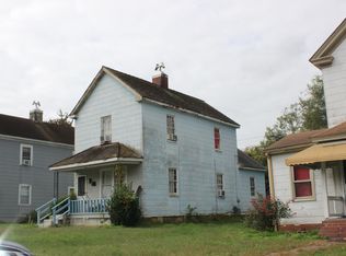 909 Henry St, Roanoke Rapids, NC 27870