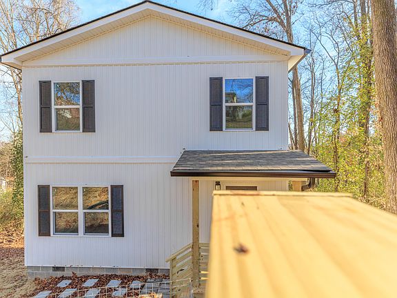 5th image of 3616 Mountain View Dr