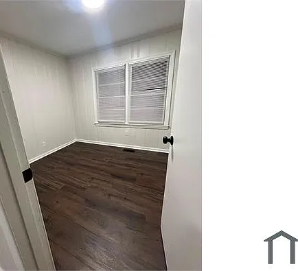 332 23rd Ave NE — Photo 1