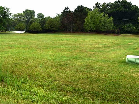 2nd image of 533 Birch Hollow Dr