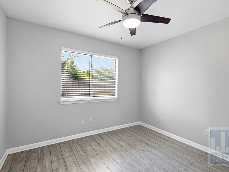 401 Oakridge Pass — Photo 11