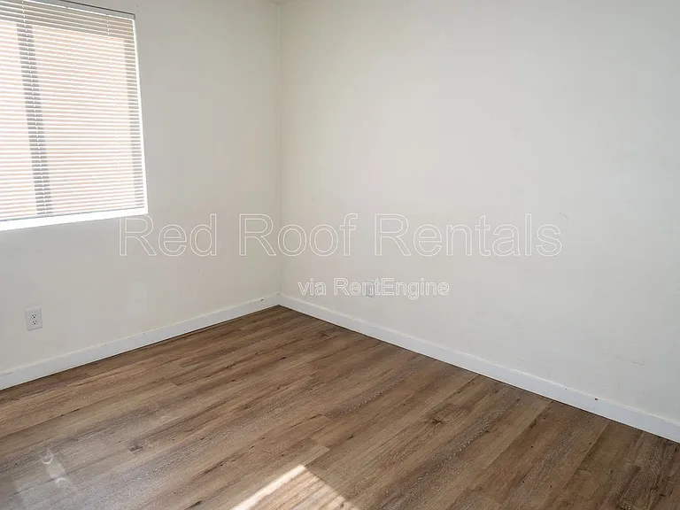 3411 92nd St S #17 — Photo 12