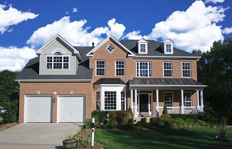 1st image of 11 Lansberry Park Dr