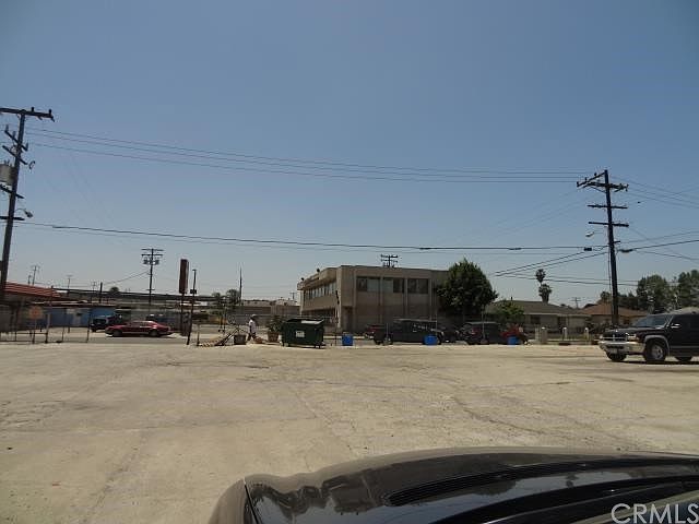 1st image of 3127 W 147th St
