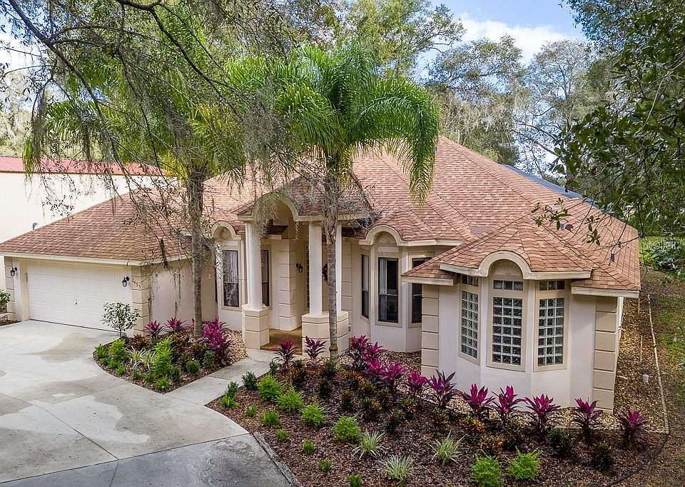 1st image of 2155 Crooked Oak Trl