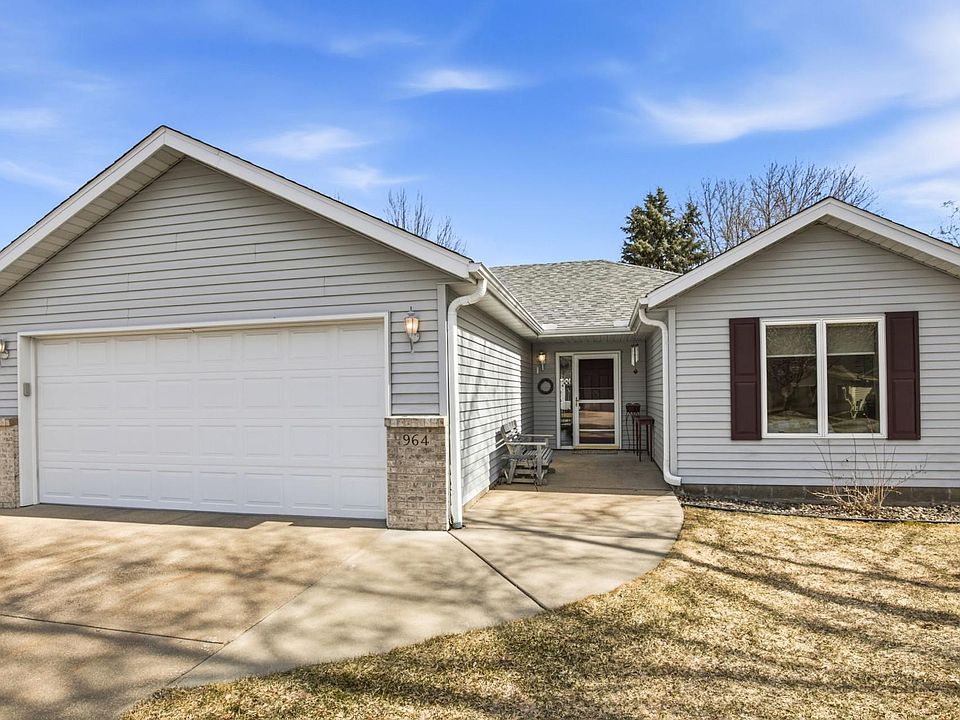 1st image of 964 Willow Grove Cir