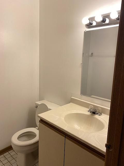 1st image of 160 N Cedar St #2A