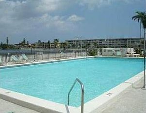 2nd image of 1351 NE Miami Gardens Dr APT 411E