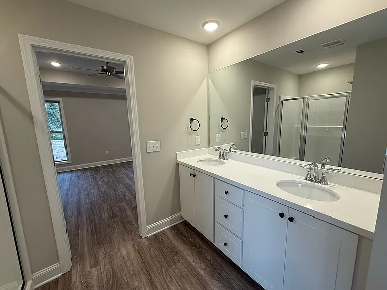 546 Patrick Farms Dr — Photo 13