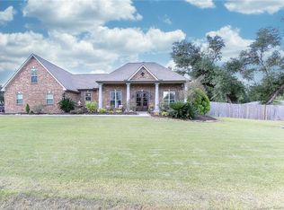 2111 Sylvan Dr, Sulphur, LA 70665