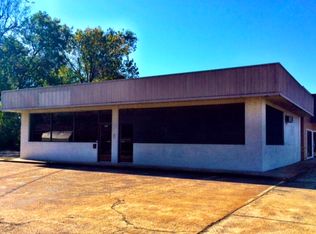 424 NW 4th St, Walnut Ridge, AR 72476