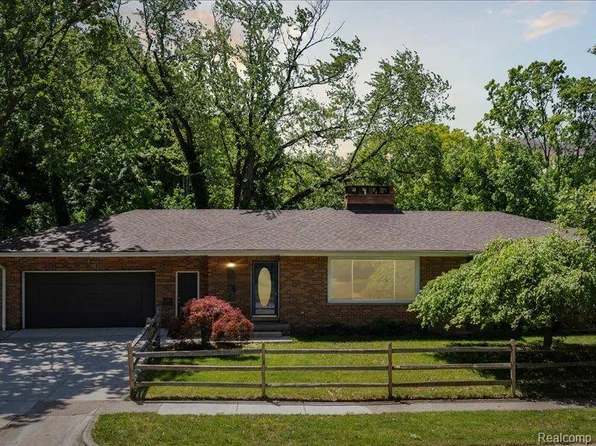 1645 Arbordale St, Ann Arbor, MI 48103