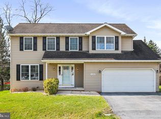 16909 Cavalry Dr, Williamsport, MD 21795