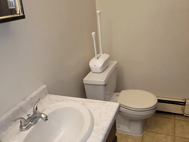 5825 Laverne Cir — Photo 11