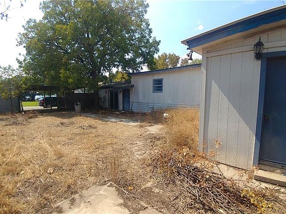 3rd image of 236 Pency Dr