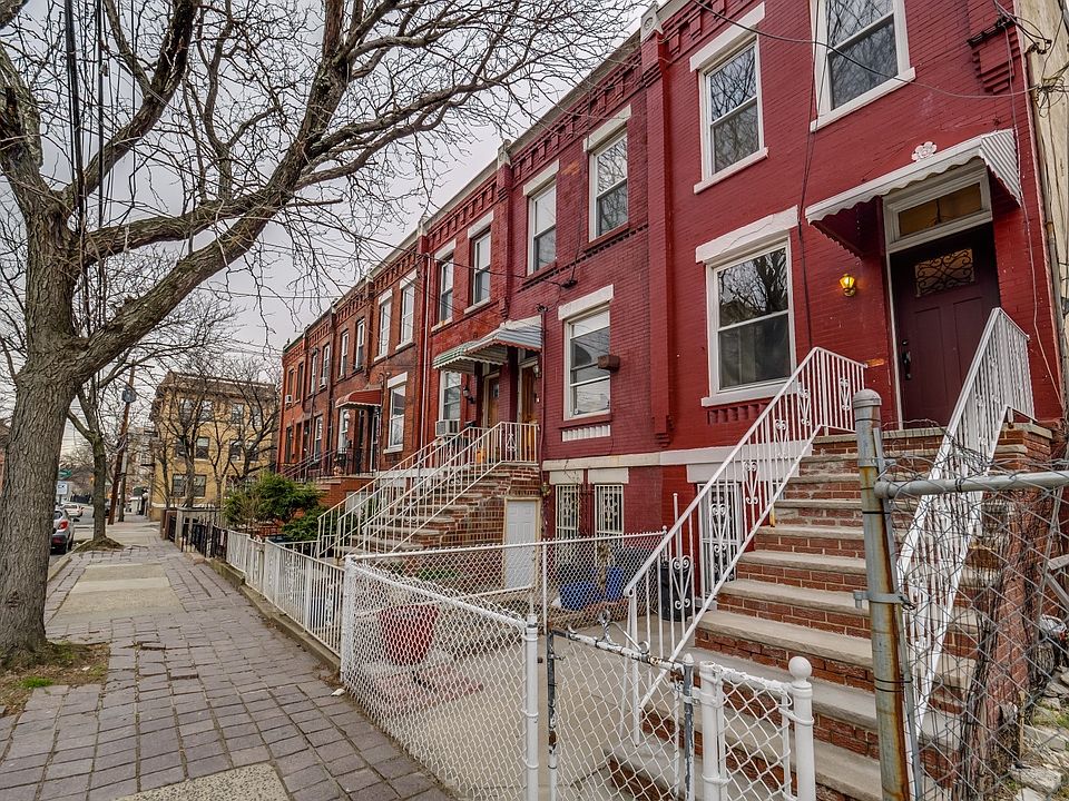 1st image of 14 Crescent Ave