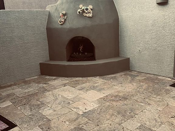 Courtyard Gas fireplace