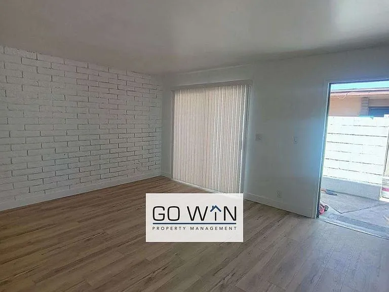 54 W Southern Ave — Photo 9