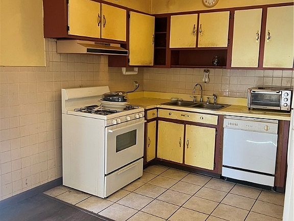 5th image of 4919 Tenshaw Dr