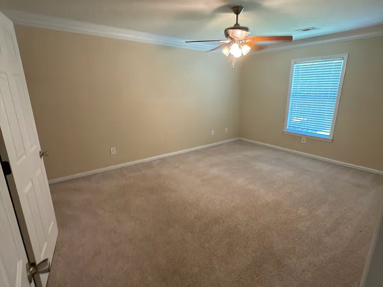 6027 Sanibel Dr — Photo 5