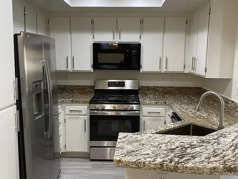 12530 Carmel Creek Rd #127 — Photo 5