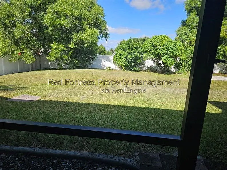3 bed, 3.5 bath, 1752 sqft, $2,300 — Photo 2
