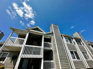 1571 N Oak Hill Dr UNIT P-6, South Bend, IN 46637