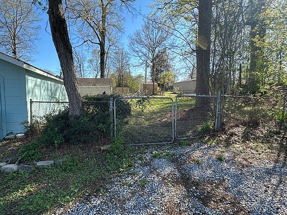 4th image of 222 N 22nd Ave