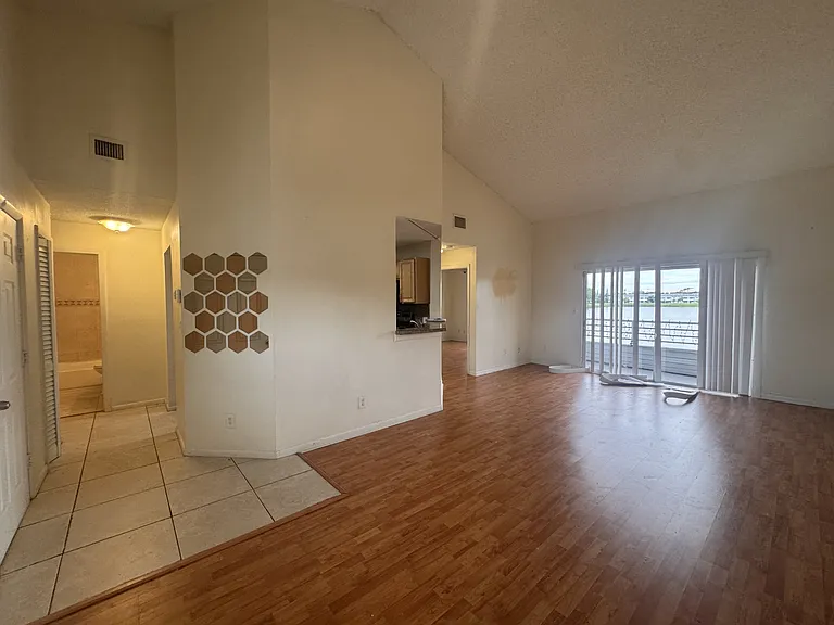 3409 NW 44th St — Photo 17