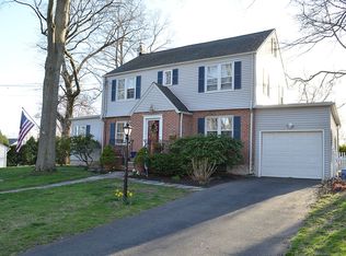 136 Richmond Ave, West Haven, CT 06516