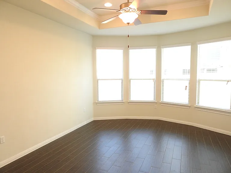 9903 Quercia Dr — Photo 9