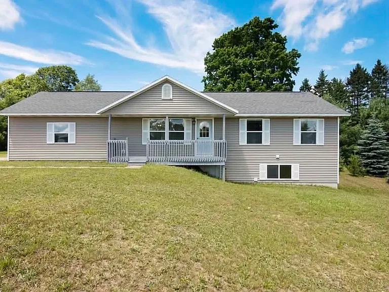 8394 King Arthurs Ct — Photo 1