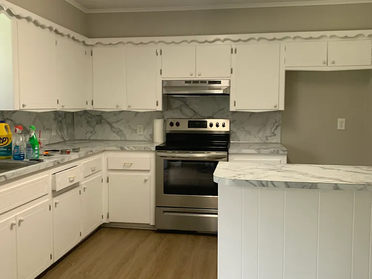 1323 W Oklahoma St — Photo 3