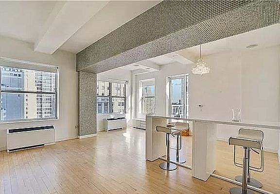 3rd image of 15 Broad St APT 3500