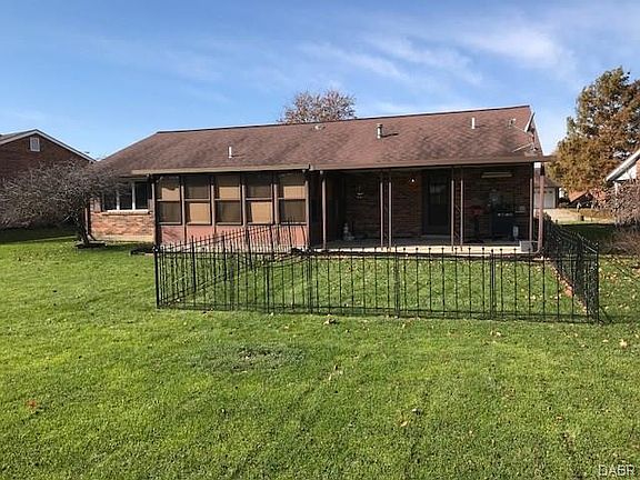 2nd image of 1253 Waterbury Pl