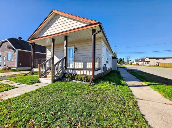 348 Cambridge Ave, Iroquois Falls, ON P0K 1G0
